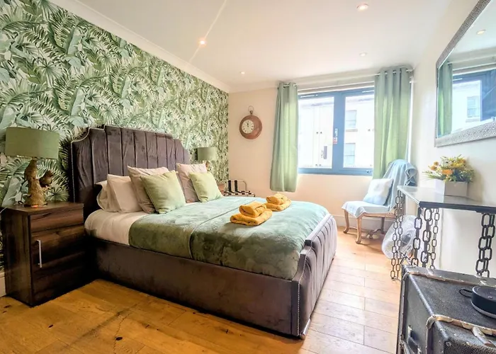 Central Riverside Apartment